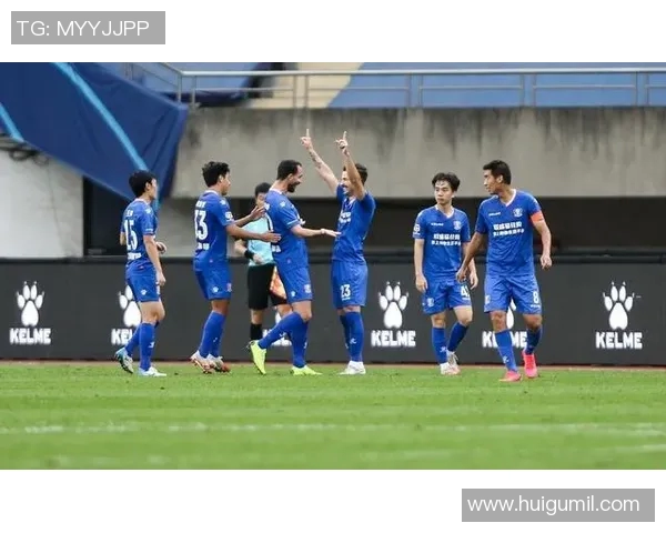 北京人和迎战青岛黄海力争主场胜利全力争夺联赛积分 北京人和迎战青岛黄海力争主场胜利全力争夺联赛积分